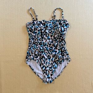 NWOT Jessica One Piece swimsuit. Size 12.